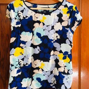 Free With Bundle: Gap Woven T-Shirt